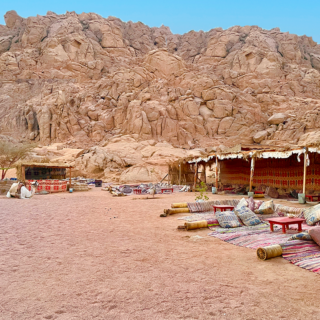 Accampamento beduino nel deserto - Egitto