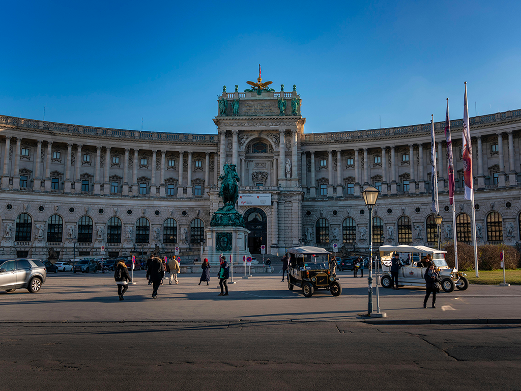 Heldenplatz - Vienna